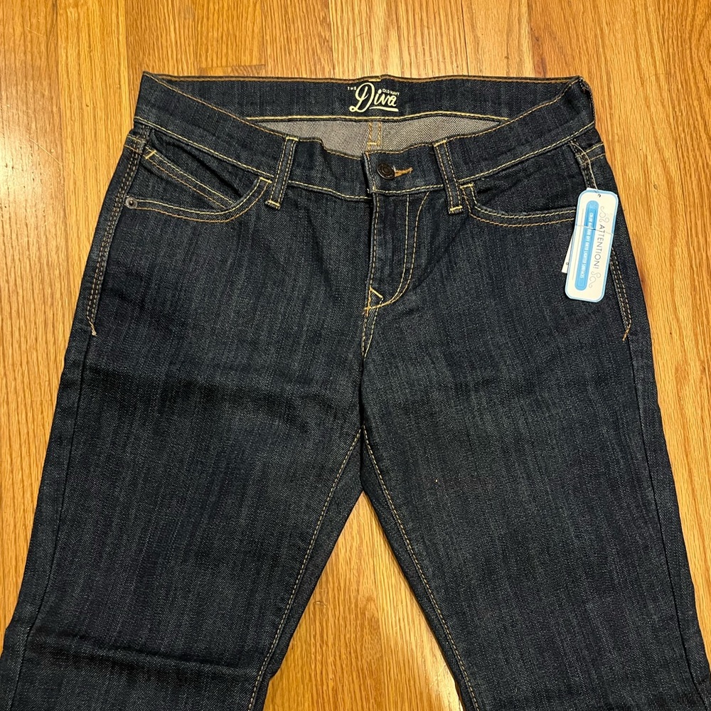 NWT - the Diva old navy jeans size 2